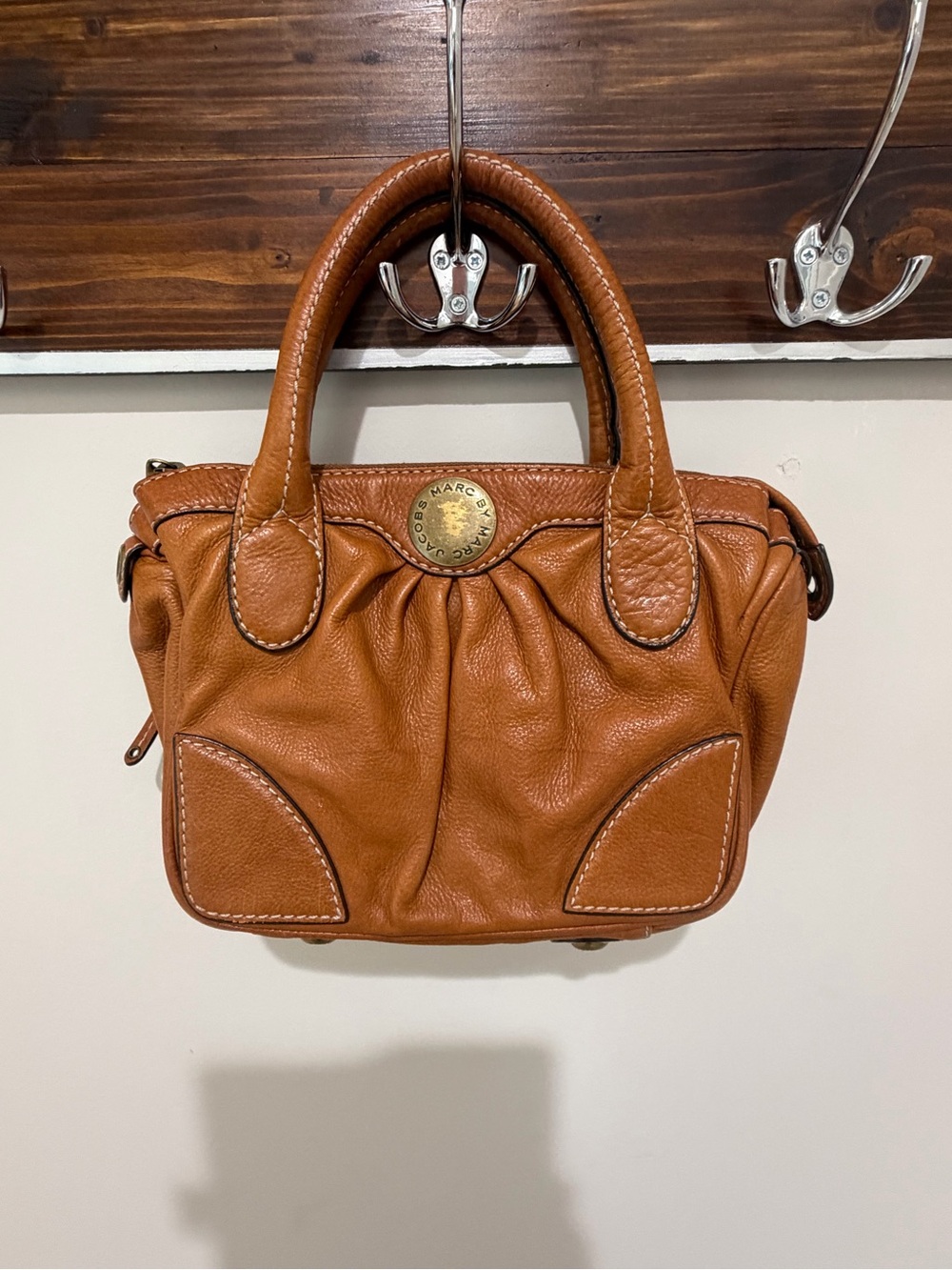 Marc Jacob’s Tote Bag, Rare Tan Leather Great Used Condition. Y2K Style
